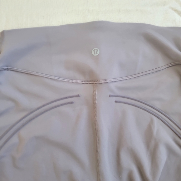 Lululemon Get in Line Leggings - Picture 5 of 7